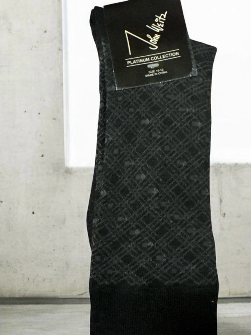 John Weitz Platinum Collection Men's Black Patterned Dress Socks